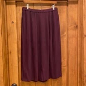 Burgundy Pleated Midi Skirt